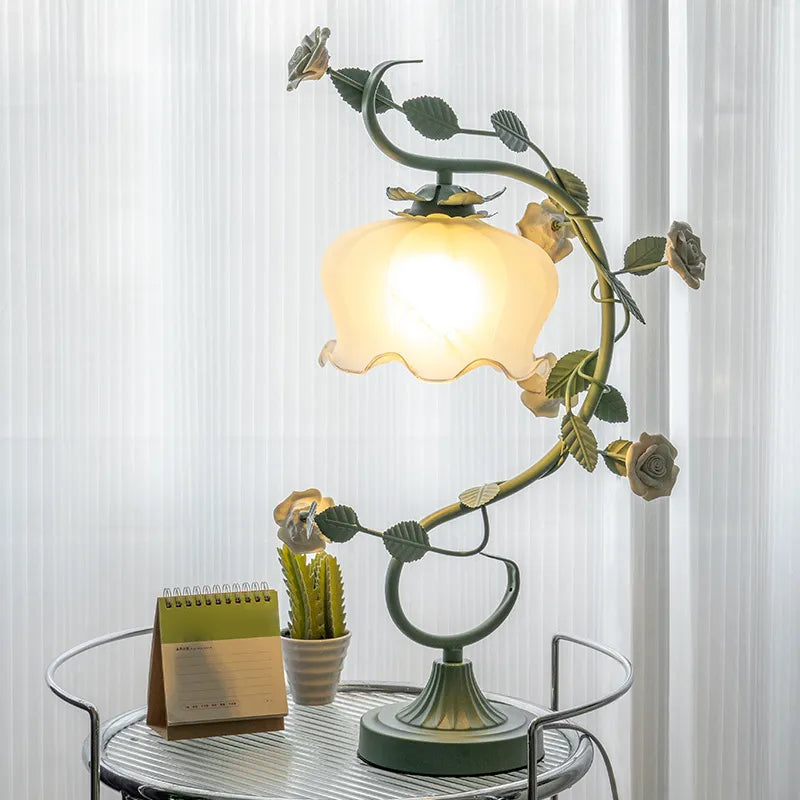 Landhaus-Blumentischleuchte | 3 Lichtfarben · Vintage-Glas · Eisen mit Einbrennlackierung