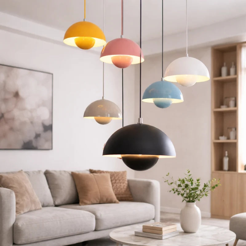 Halbkreisförmiger bunter Kronleuchter – Skandinavisches Design für Esszimmer & Wohnzimmer – image 1