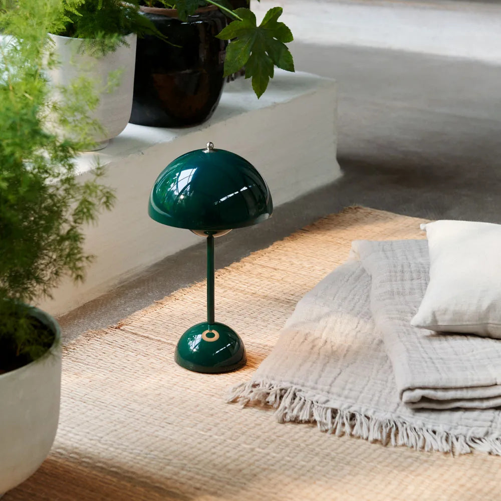 Bianca – Stilvolle LED-Tischlampe mit dimmbarem Warmlicht – image 2